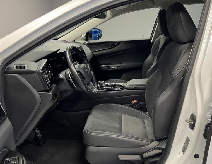 Lexus NX 350h SUV 2,5 l 179 kw