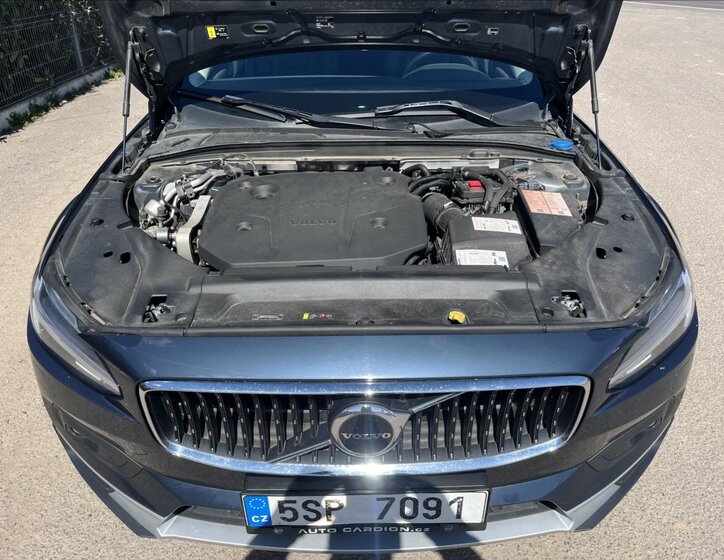 Volvo V90 Kombi 2,0 l 145 kw