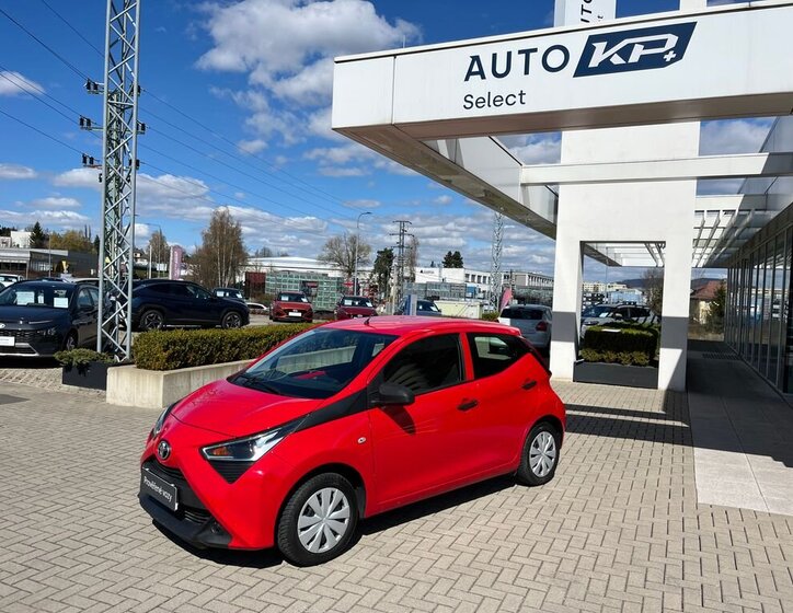 Toyota Aygo Hatchback 998,0 53 kw
