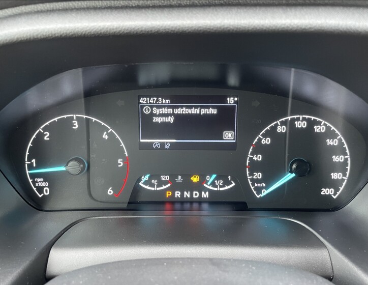 Ford Tourneo Custom 17