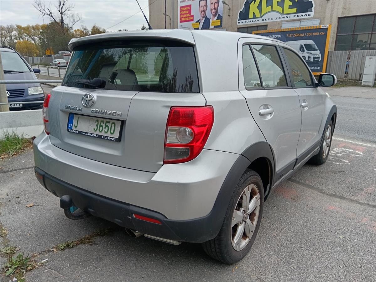 Toyota Urban Cruiser Hatchback 1,4 l 66 kw
