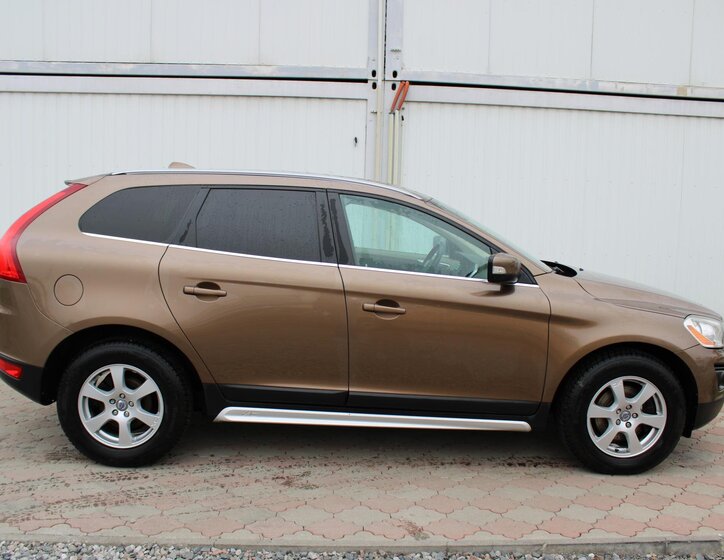 Volvo XC60 SUV / Terénní 2,4 l 129 kw