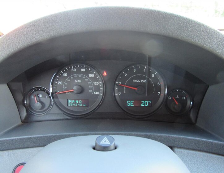 Jeep Grand Cherokee SUV 3,7 l 157 kw