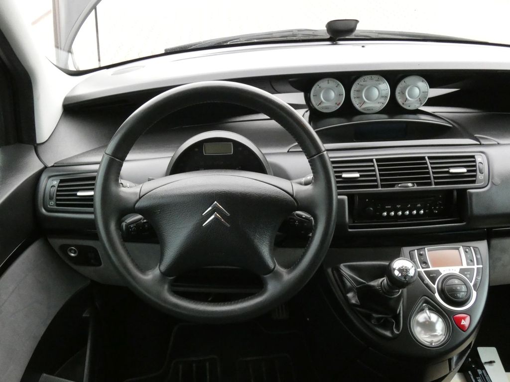 Citroën C8