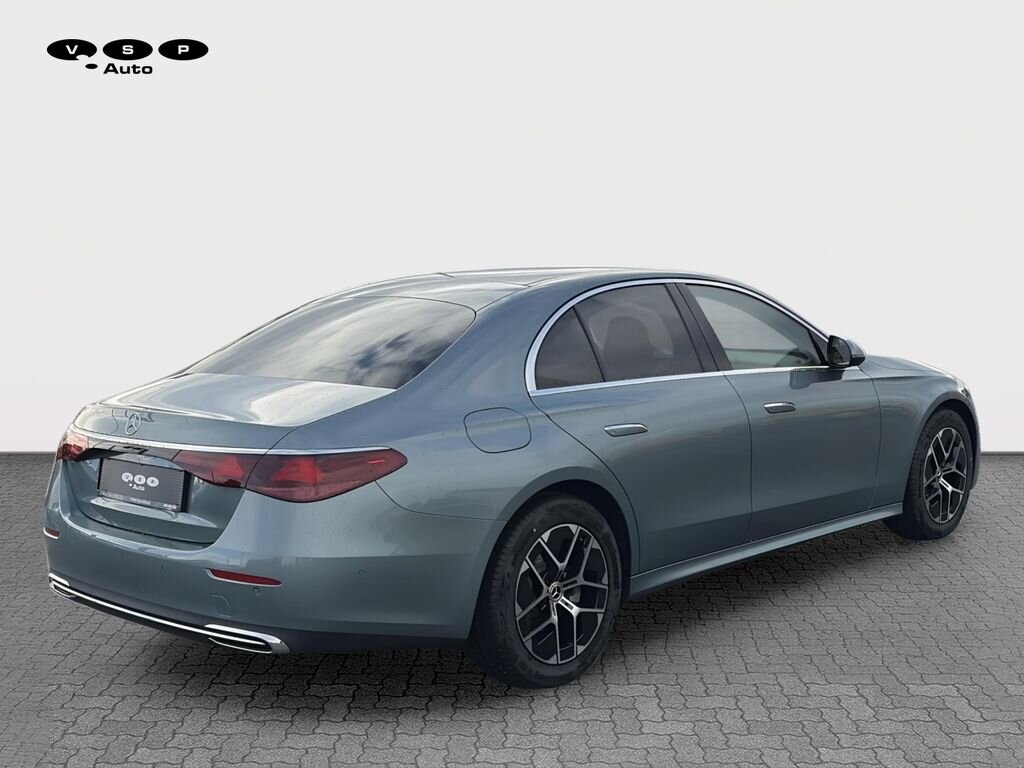 Mercedes-Benz Třídy E Sedan / Limuzína 2,0 l 145 kw