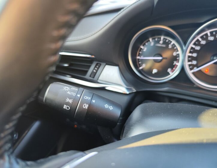 Mazda 6 Sedan 2,0 l 121 kw