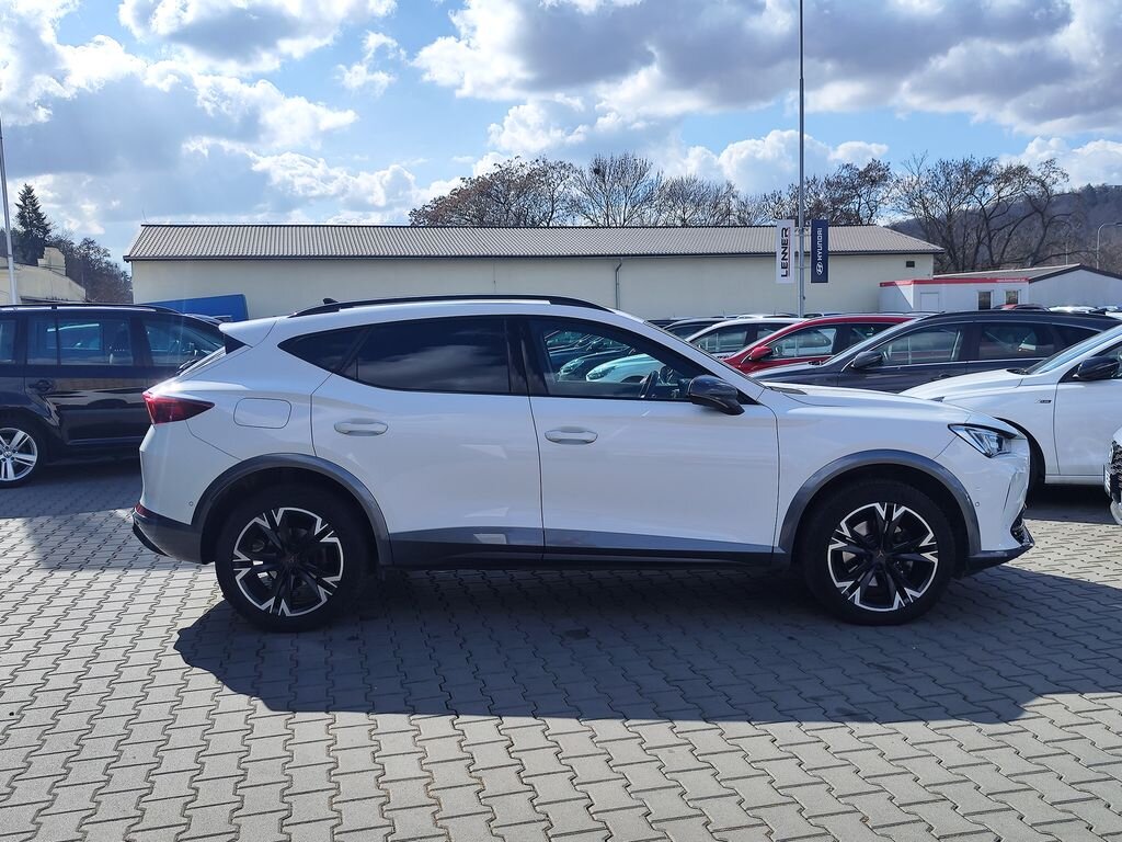 Cupra Formentor SUV / Terénní 1,5 l 110 kw