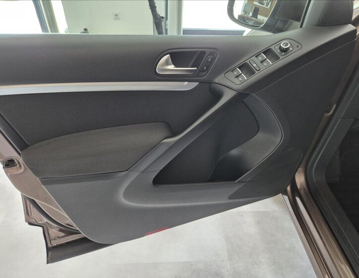 Volkswagen Tiguan SUV 2,0 l 103 kw