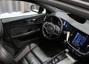 Volvo V60 Kombi 2,0 l 140 kw