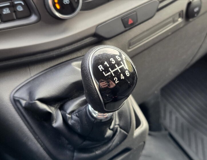 Ford Transit Custom 14