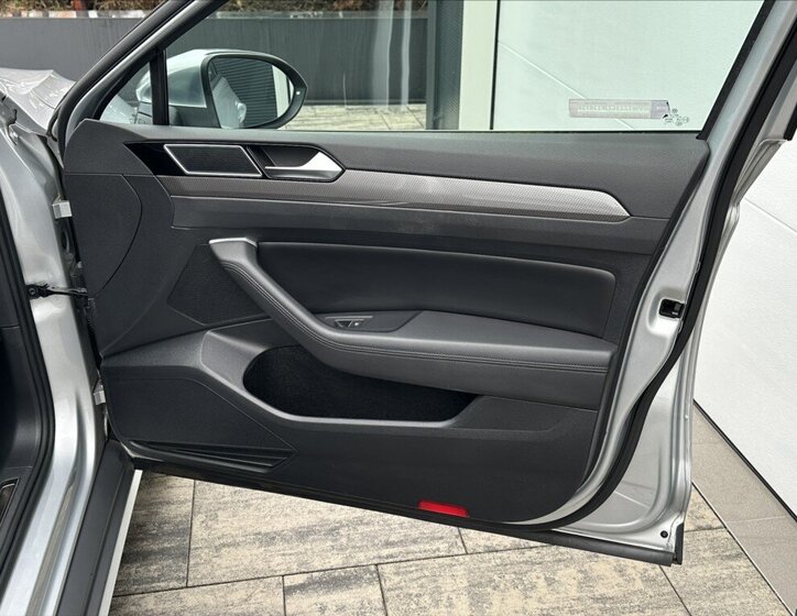 Volkswagen Passat Kombi 2,0 l 140 kw