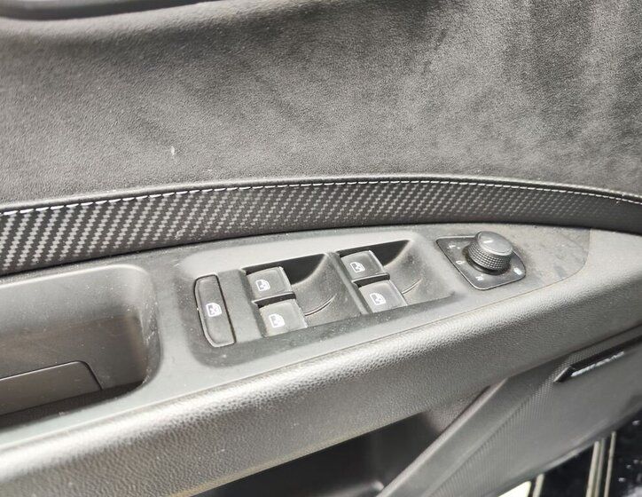 Seat Leon Hatchback 2,0 l 221 kw