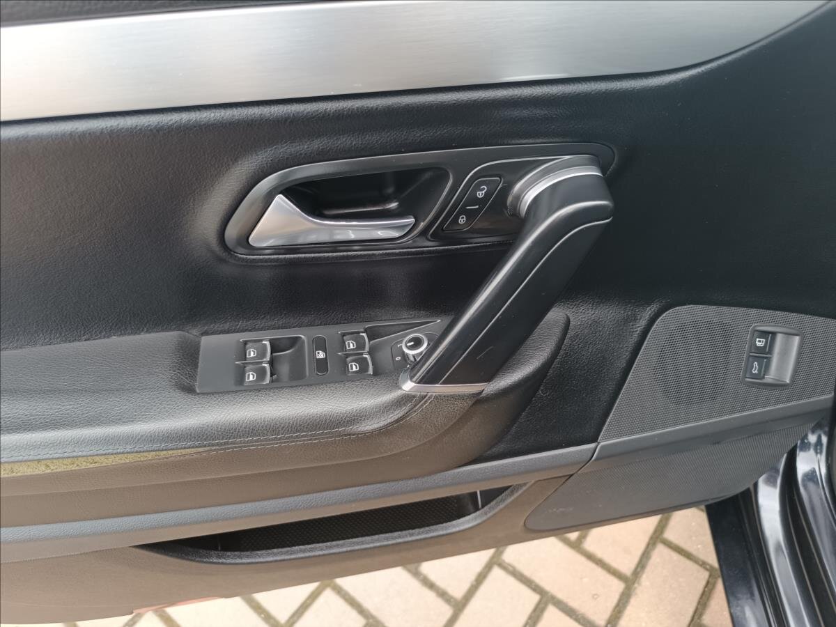 Volkswagen Passat CC Sedan / Limuzína 2,0 l 103 kw