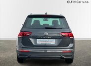 Volkswagen Tiguan 8