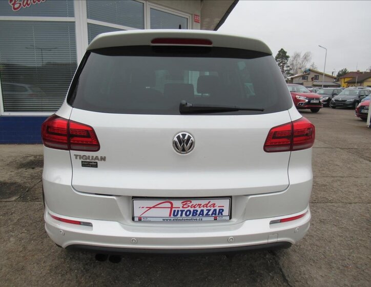 Volkswagen Tiguan 6