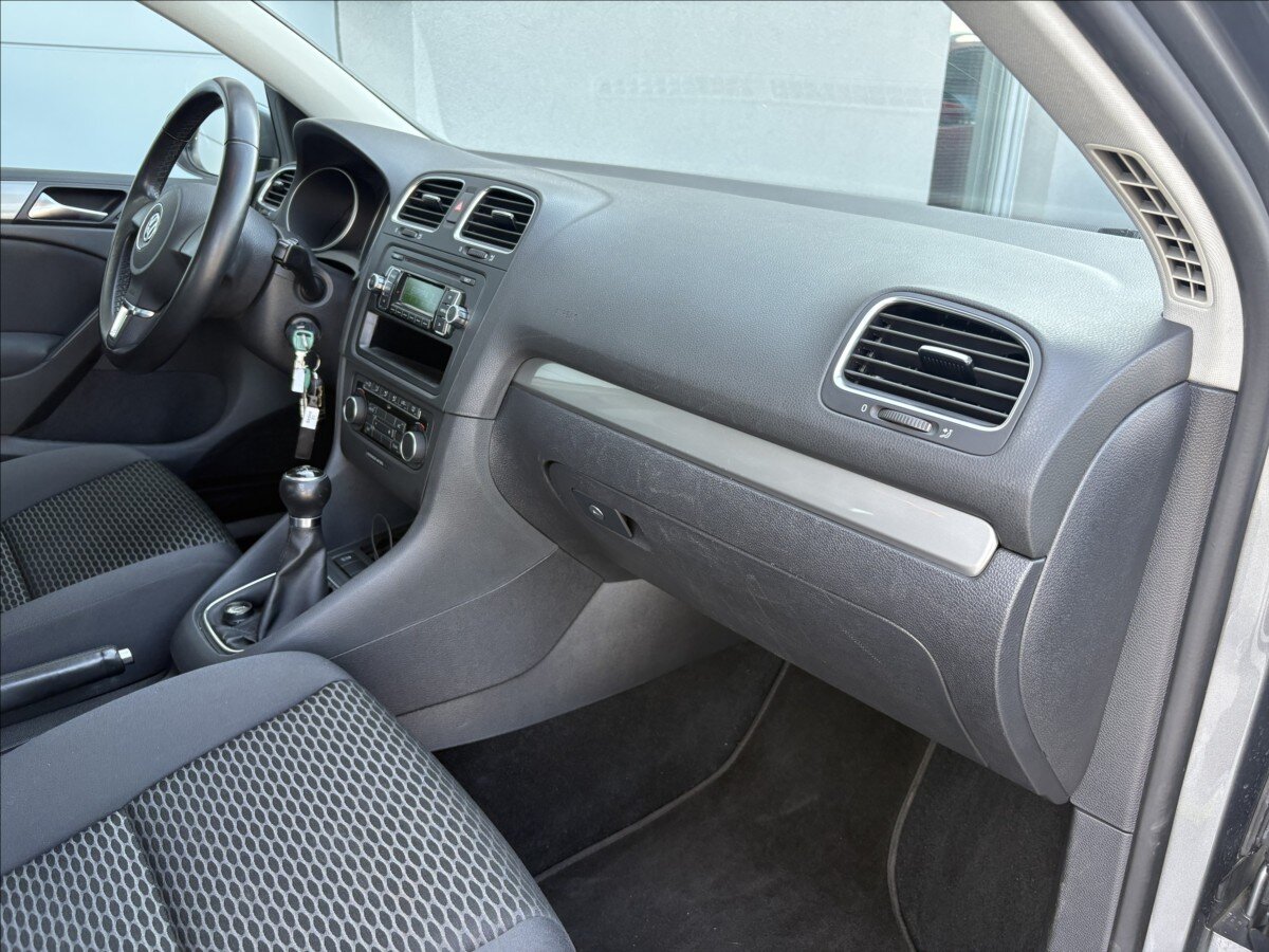 Volkswagen Golf Hatchback 1,2 l 77 kw