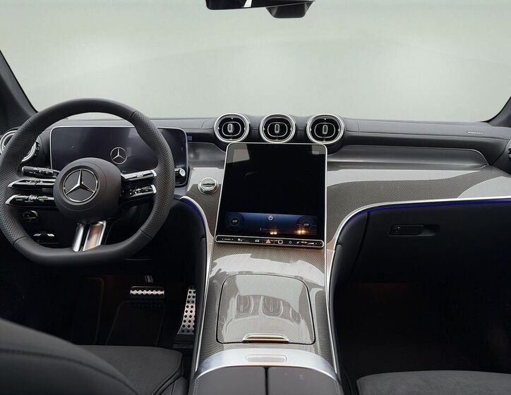 Mercedes-Benz GLC SUV 2,0 l 145 kw