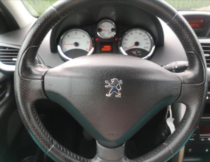 Peugeot 207 4
