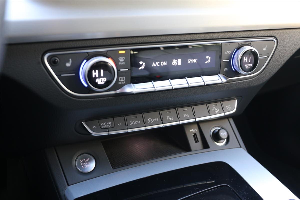 Audi Q5 SUV 2,0 l 150 kw