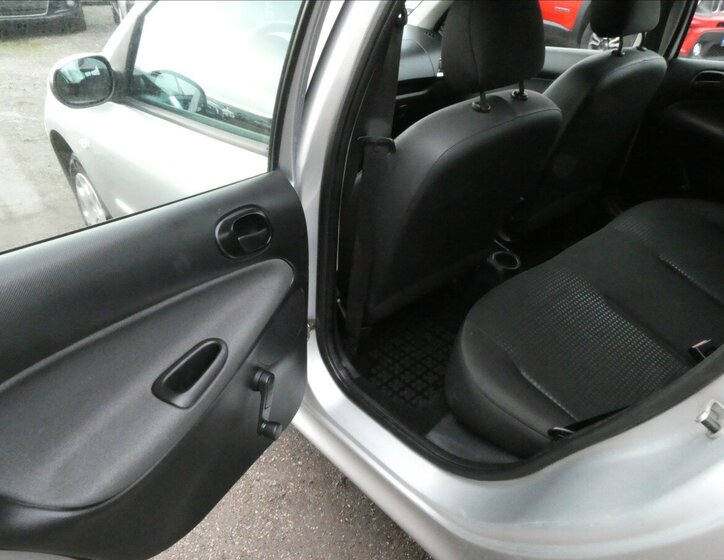 Peugeot 206 15