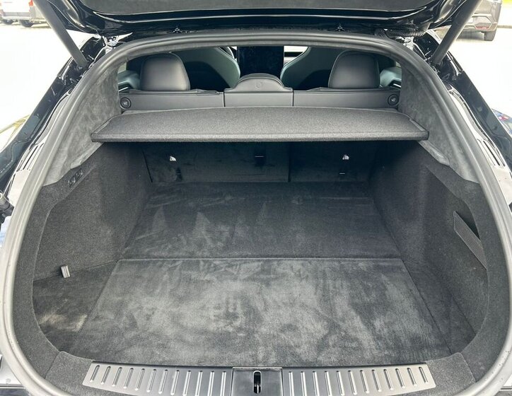 Tesla Model S Sedan / Limuzína 0,0 760 kw