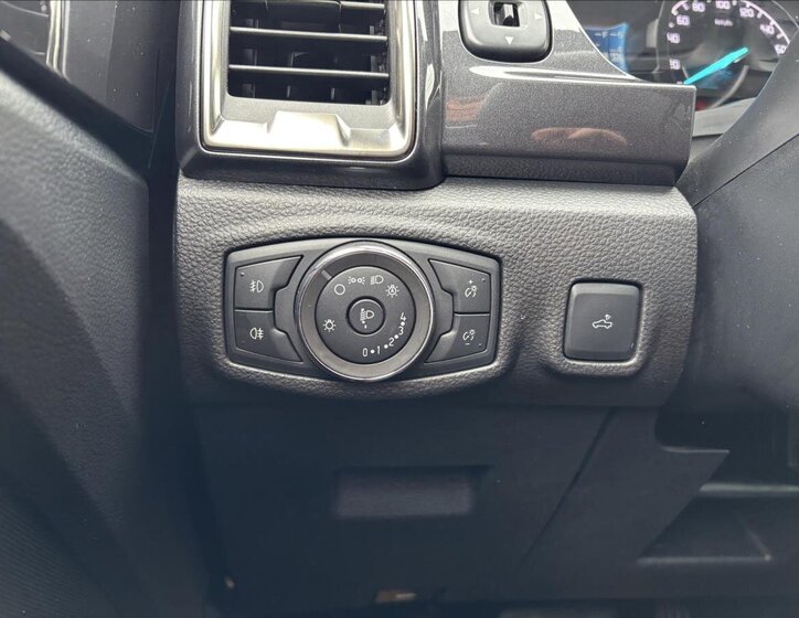 Ford Ranger Pick-up 2,0 l 156 kw