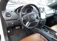 Mercedes-Benz Třídy M 25