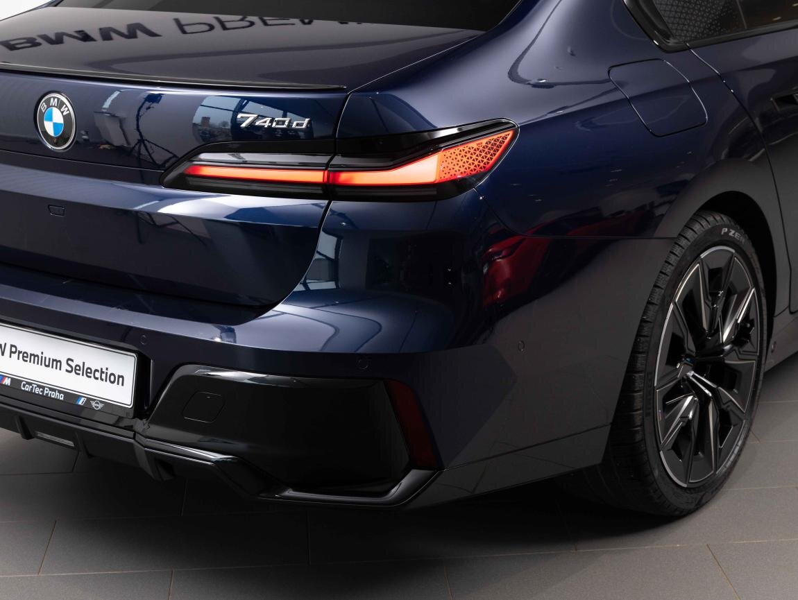 BMW Řada 7 Sedan / Limuzína 3,0 l 220 kw