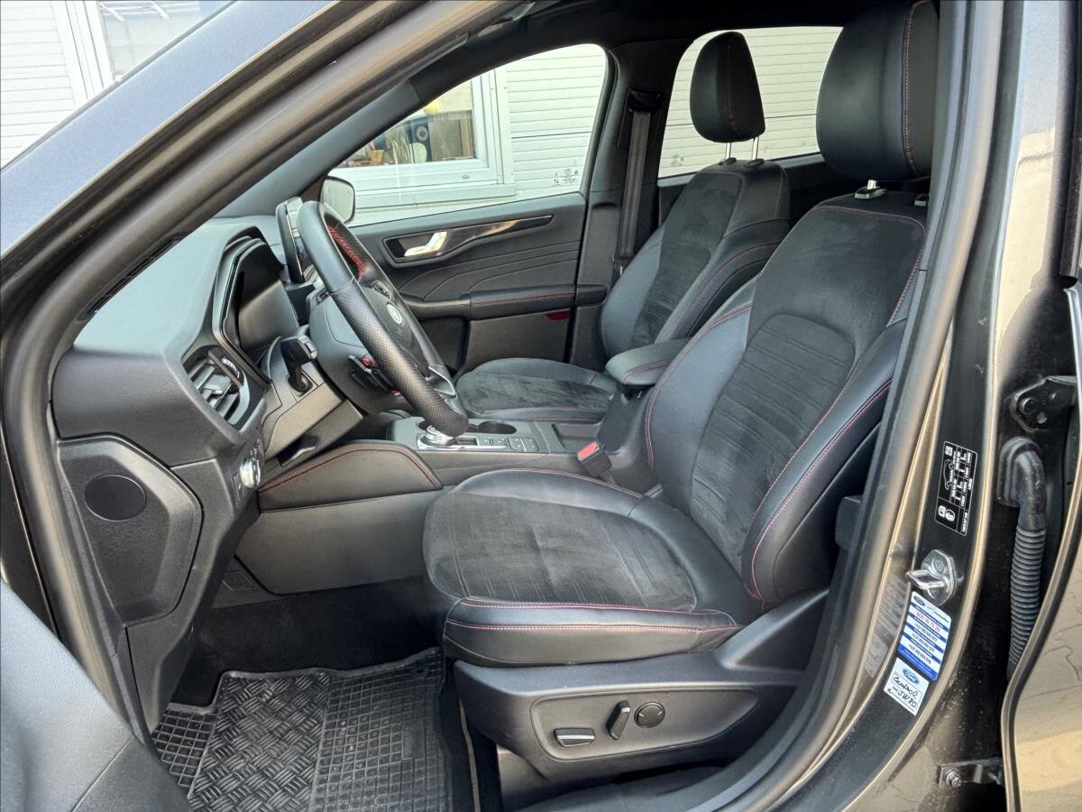 Ford Kuga SUV 2,0 l 88 kw