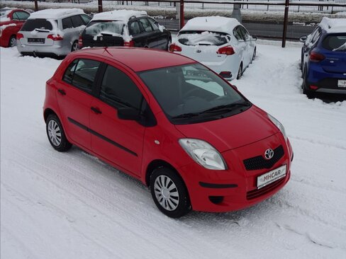 Toyota Yaris Hatchback 998,0 51 kw