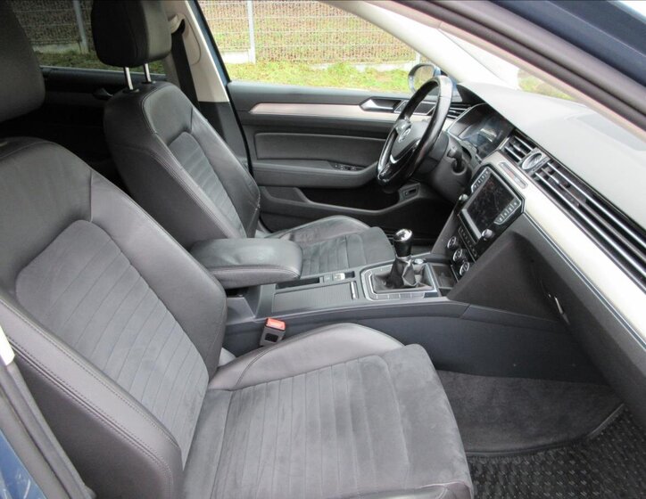 Volkswagen Passat Kombi 1,6 l 88 kw