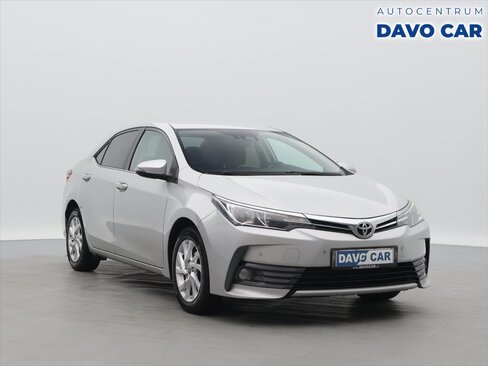 Toyota Corolla Sedan / Limuzína 1,6 l 97 kw