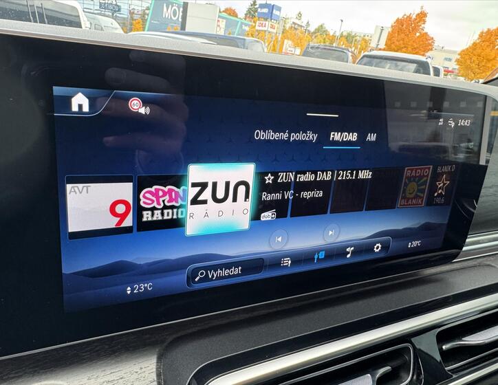 Mercedes-Benz Třídy V 11