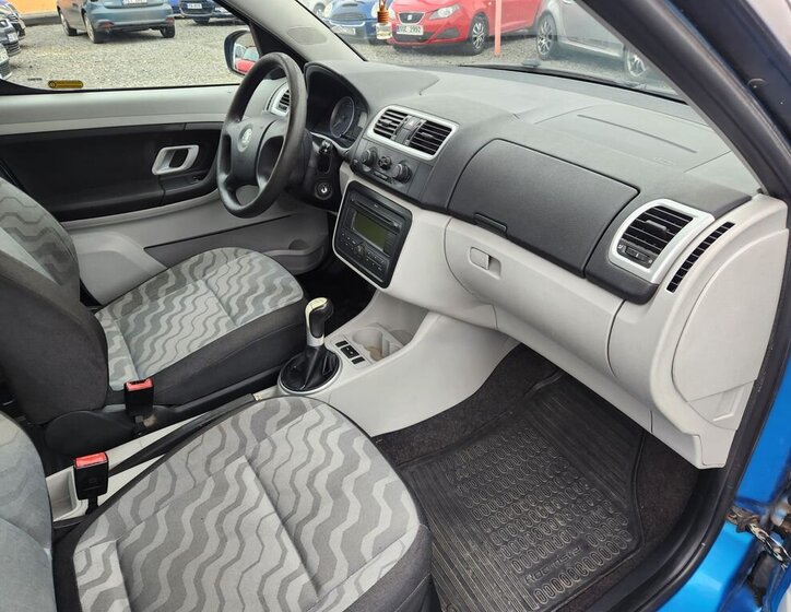 Škoda Roomster 11