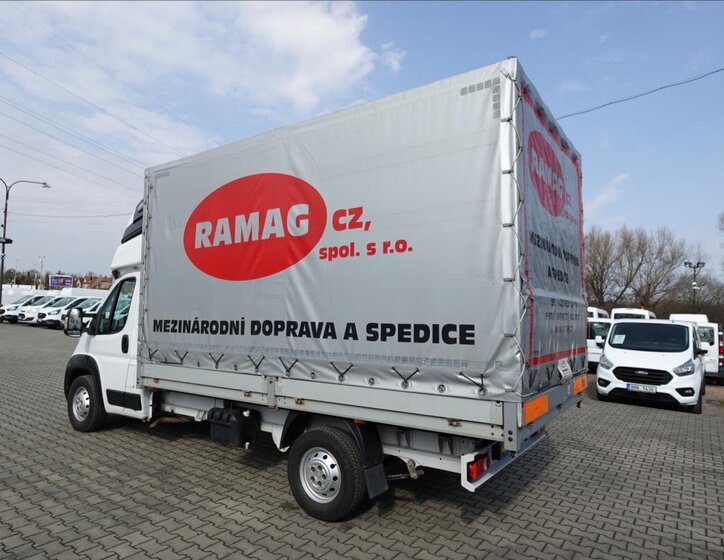 Opel Movano Ostatní 2,2 l 121 kw