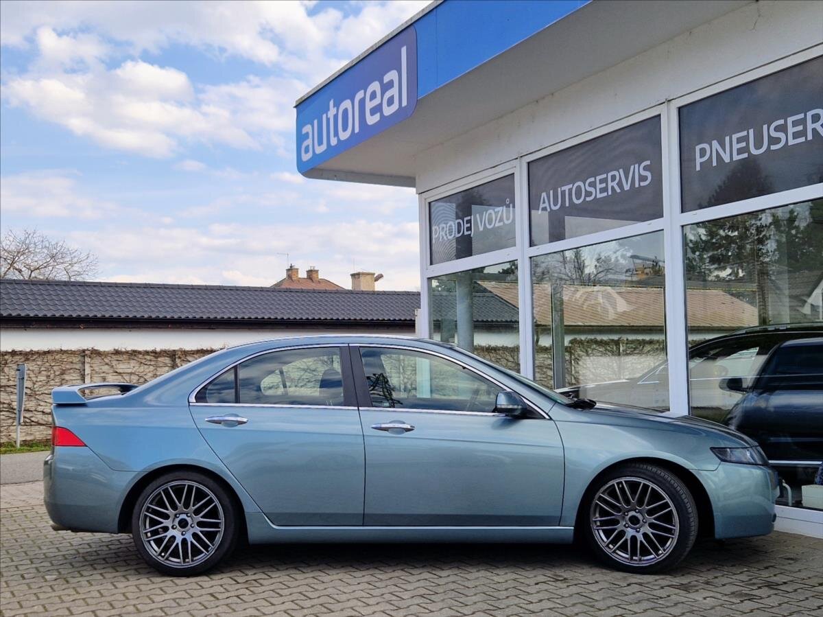 Honda Accord Sedan / Limuzína 2,0 l 114 kw