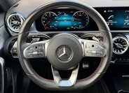 Mercedes-Benz Třídy A Hatchback 1,3 l 118 kw