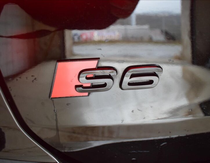 Audi S6 Kombi 3,0 l 253 kw