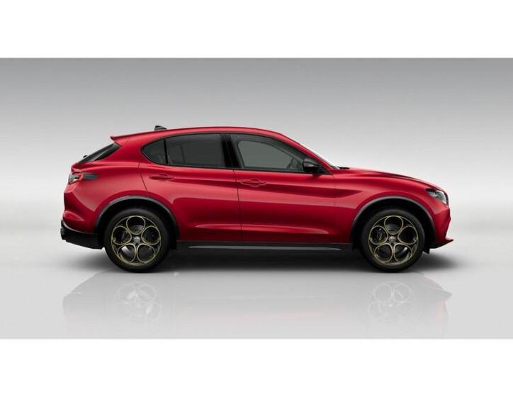 Alfa Romeo Stelvio 2