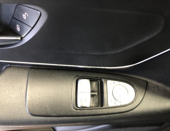 Mercedes-Benz Vito VAN-Minibus 2,1 l 100 kw