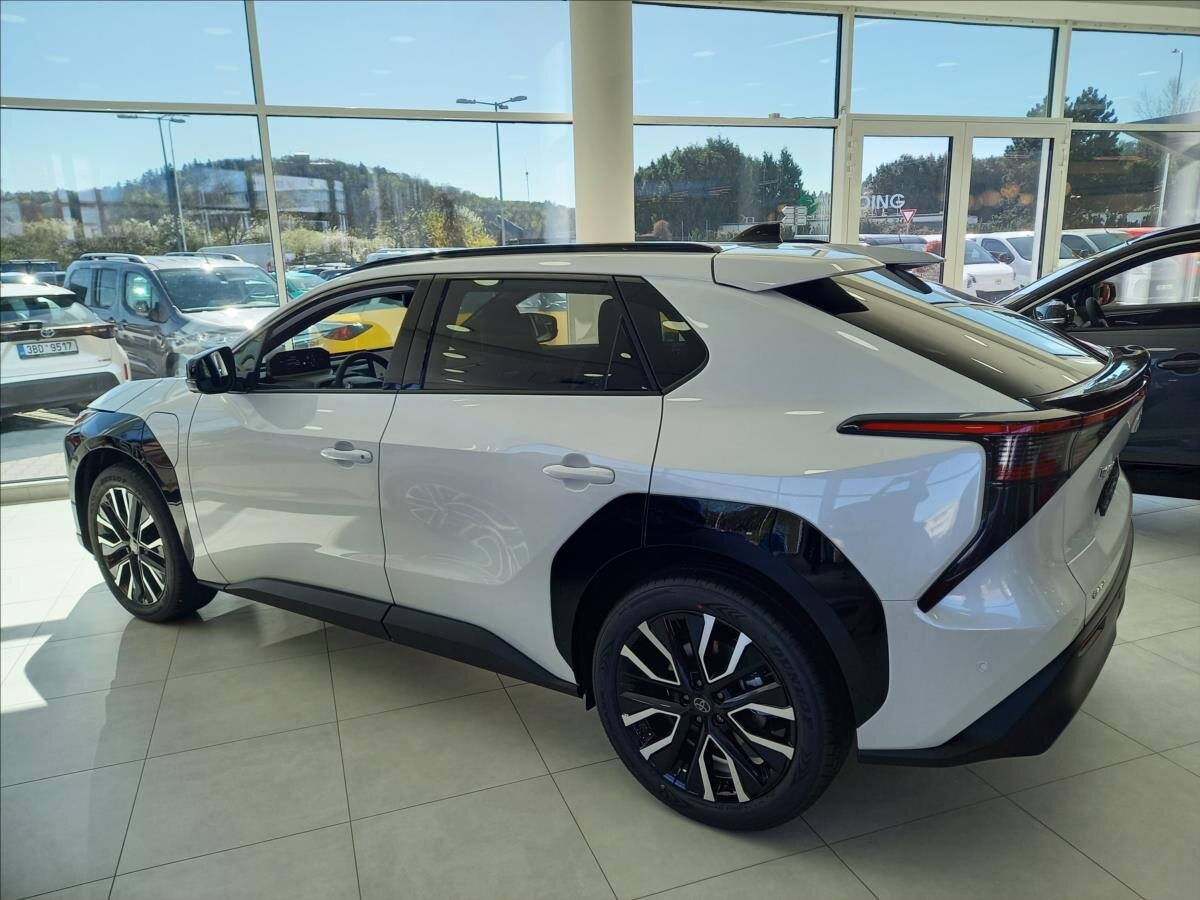 Toyota bZ4X SUV / Terénní 0,0 252 kw