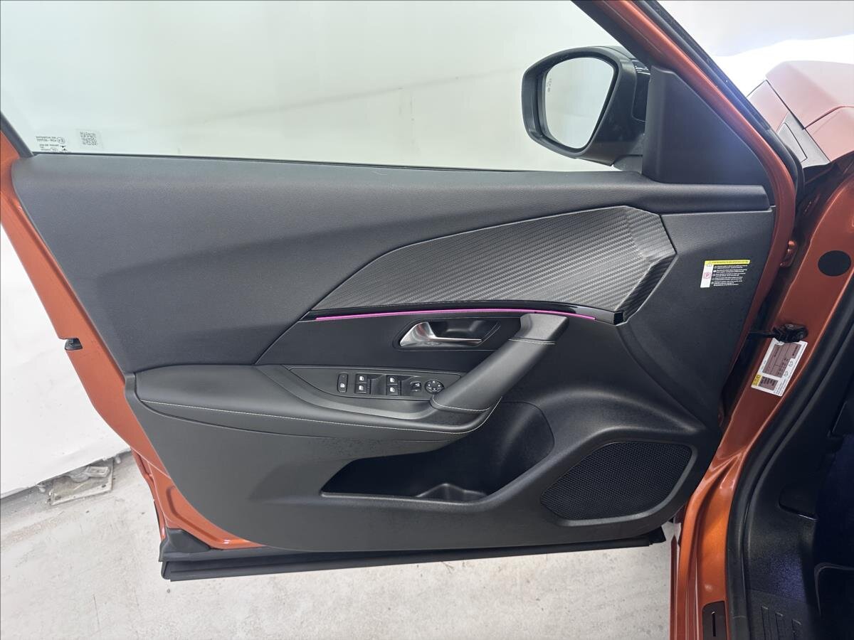 Peugeot 2008 SUV 1,2 l 114 kw