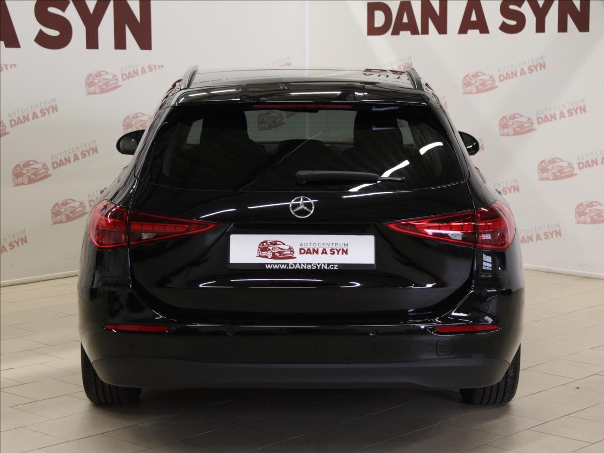 Mercedes-Benz Třídy C Kombi 2,0 l 120 kw
