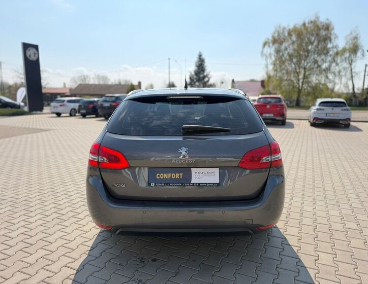 Peugeot 308 Kombi 1,2 l 96 kw