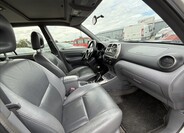 Toyota RAV4 24