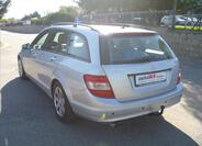 Mercedes-Benz Třídy C Kombi 2,1 l 100 kw