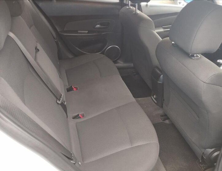 Chevrolet Cruze Kombi 1,7 l 96 kw