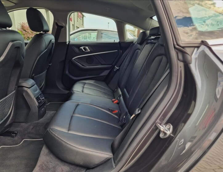 BMW Řada 2 Sedan / Limuzína 2,0 l 110 kw