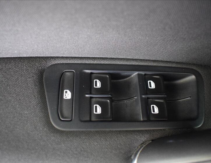 Volkswagen Golf Hatchback 1,4 l 90 kw