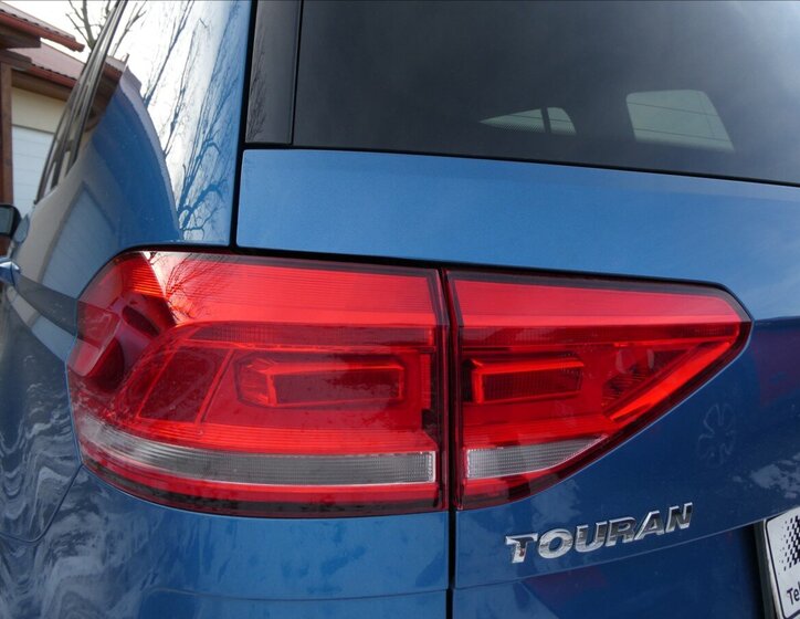 Volkswagen Touran 11